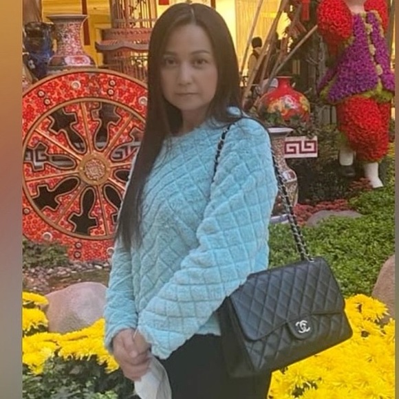 A115- 💯 % authentic Chanel classic jumbo double-flap - Picture 4 of 17